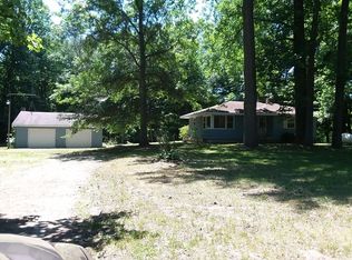 6520 103rd Ave, South Haven, MI 49090
