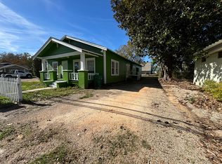 208 S Curran Ave #B, Picayune, MS 39466