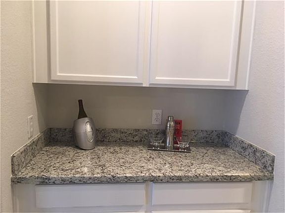 5th image of 10506 Willow Park Grn