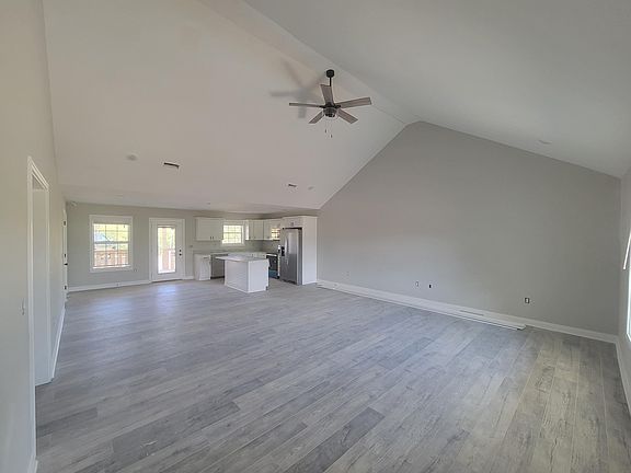 2nd image of 1008 Mission Dr