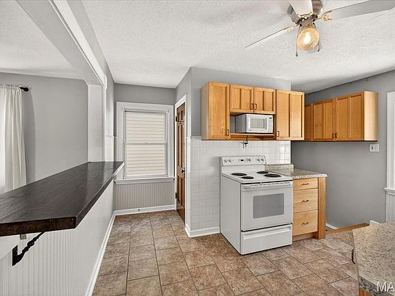 5th image of 1519 Sanford Ave