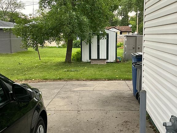 4th image of 1912 6th Ave N