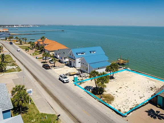 4th image of 1810 Bay Shore Dr