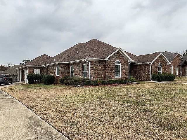 1st image of 348 Meadowridge Cir