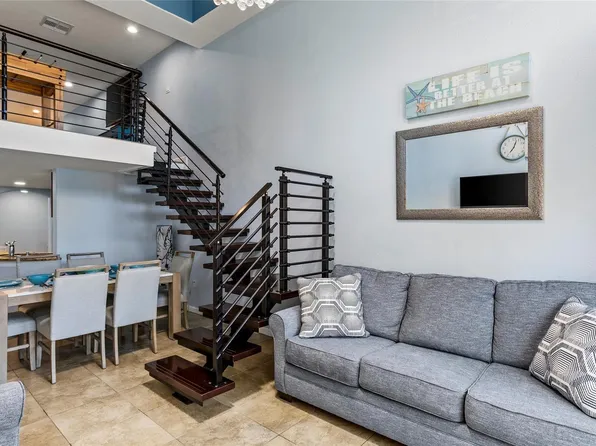 9520 Seawall Blvd APT 155, Galveston, TX 77554