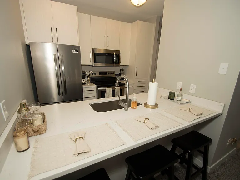 113 W Wayne St #404 — Photo 10