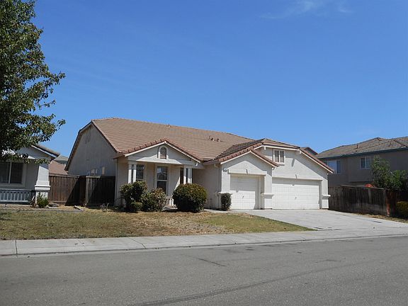 3rd image of 2423 Briarcliff Dr