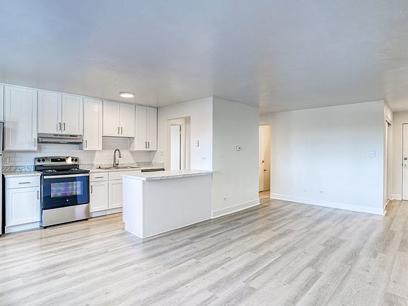 3rd image of 1650 Albion St #4