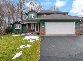 8333 Narcissus St, Victoria, MN 55386