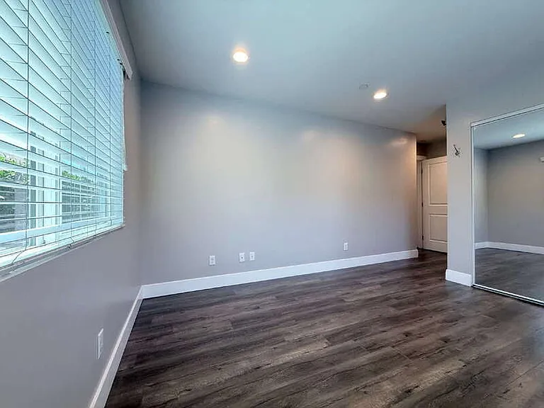 3652 1/2 Percy St #LOWER — Photo 16