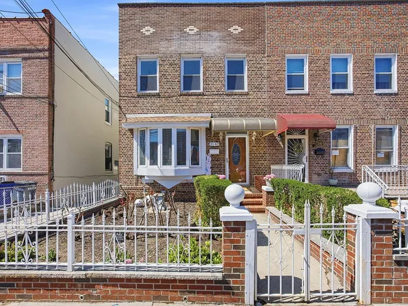 21-62 36th St #2, Astoria, NY 11105