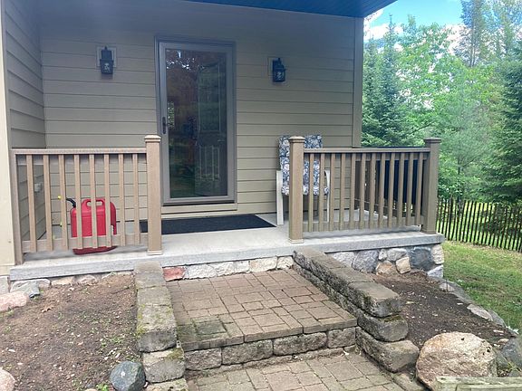3rd image of 3569 Roland Ave