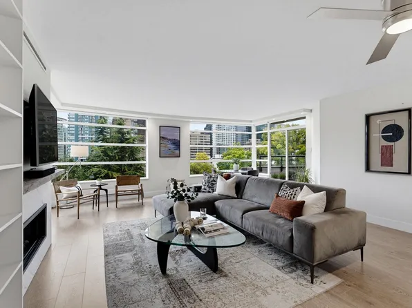 1225 Barclay St #Penthouse 2-802, Vancouver, BC V6E 1H5