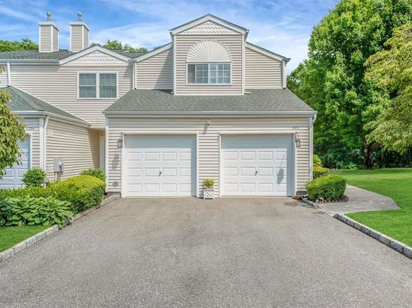 325 Prairie Court #325, Manorville, NY 11949
