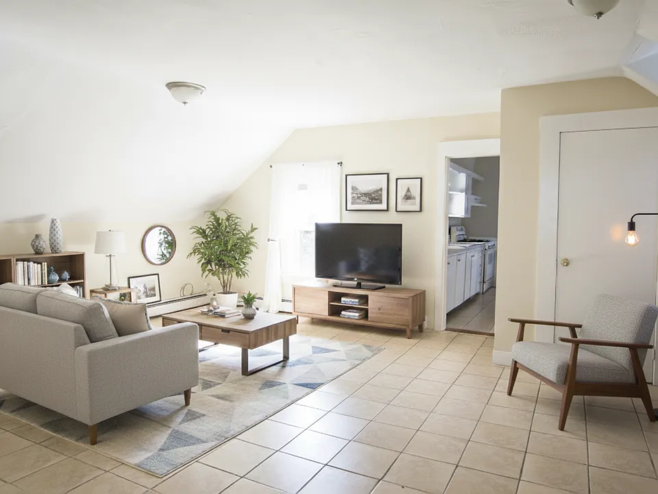 137 Sutton St #2A