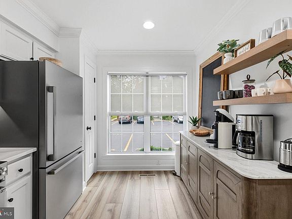 3rd image of 2805 American Eagle Way #5