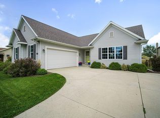 311 Parkview Cir, Glenbeulah, WI 53023