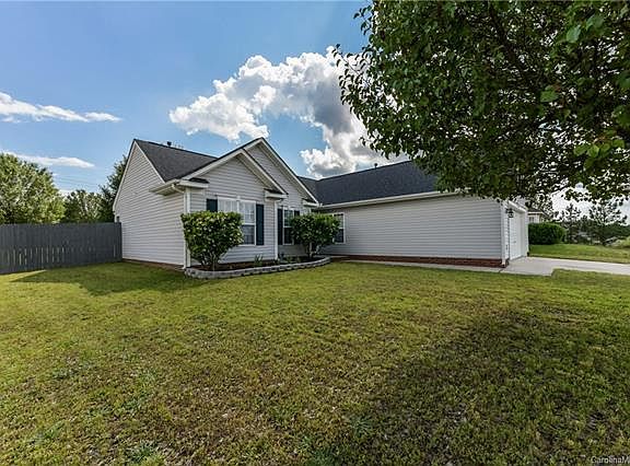 2nd image of 11214 Silver Glen Ln