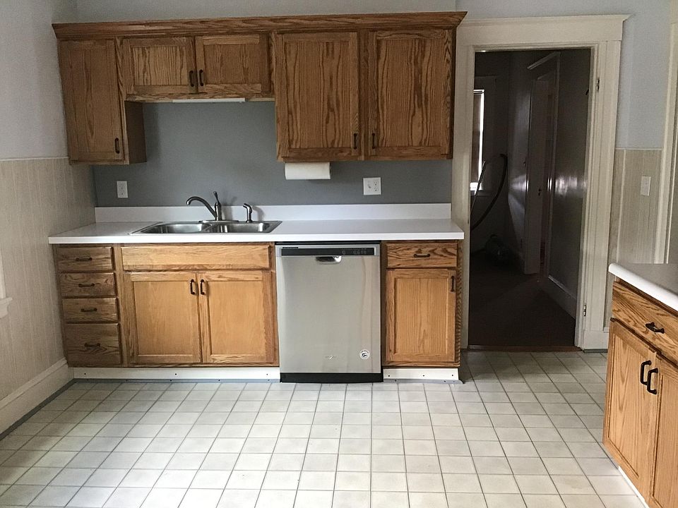 1st image of 58 Austin St Floor 2