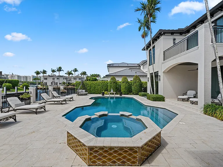 7474 NE Bay Cove Ct — Photo 20