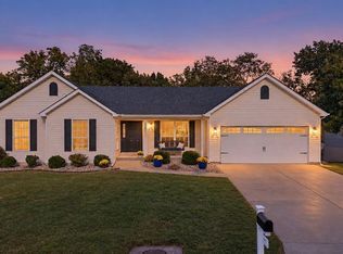 2707 Post Meadows Dr, O'Fallon, MO 63368