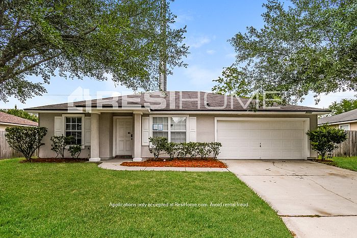 1st image of 11167 Lauren Oak Ln