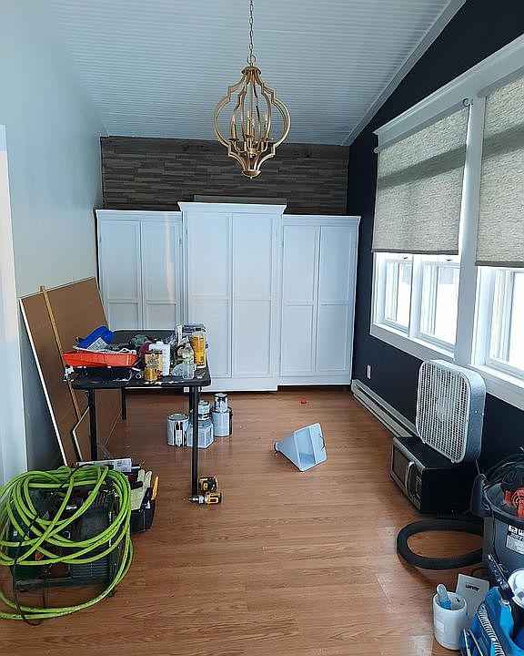 1st image of 804 Forest St