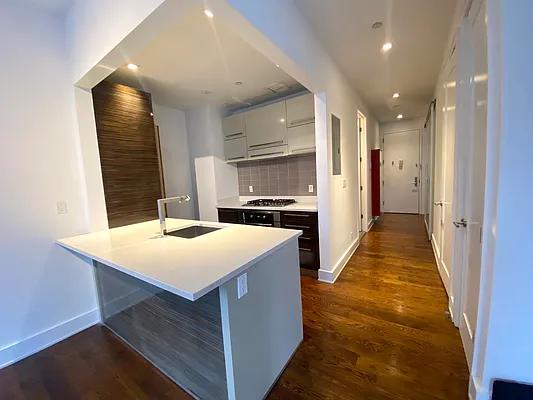 Rented by Nest Seekers International | media 12