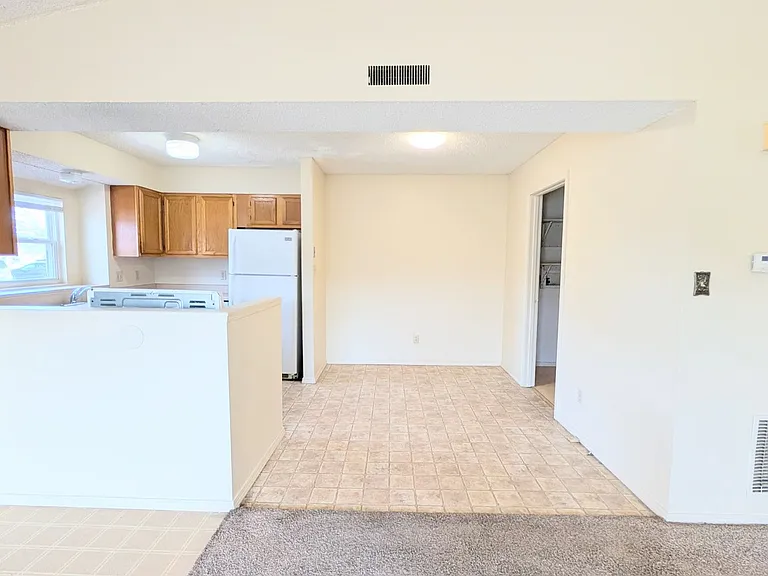 1708 E 24th Ave — Photo 3