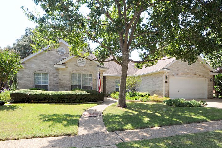 1st image of 2234 Pinoak Knl