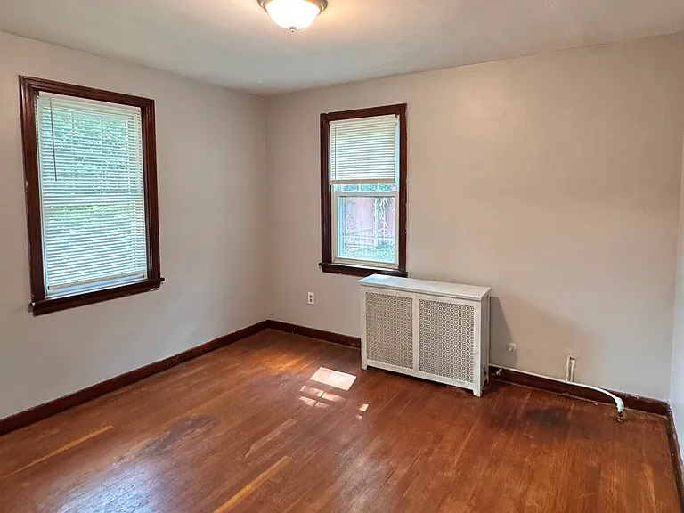 103 Jacob St — Photo 9