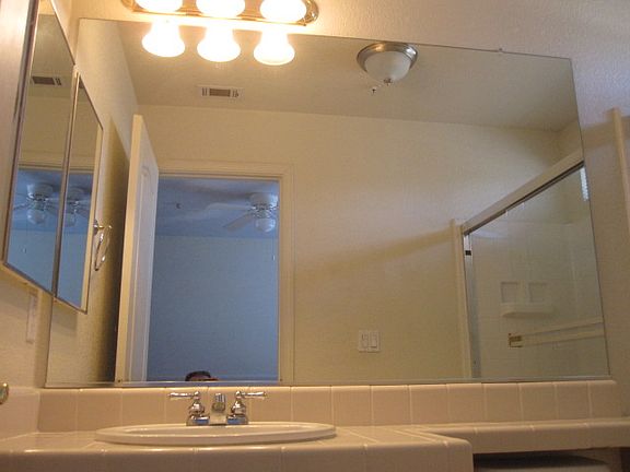 5th image of 2262 Holtspur Ct