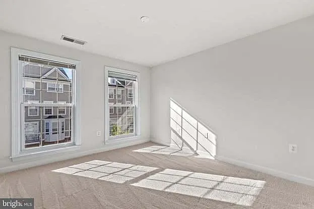 3 bed, 1620 sqft, $2,800 — Photo 2