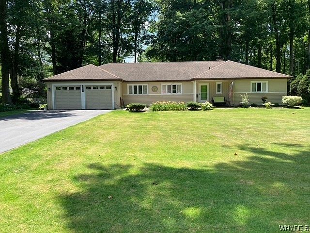 1st image of 185 Hillside Dr