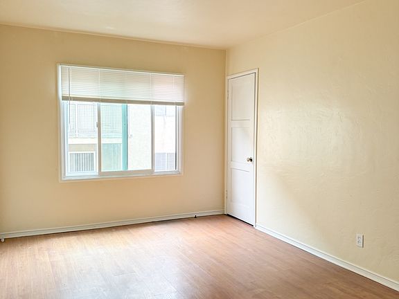 2nd image of 1921 Bonita Ave #4