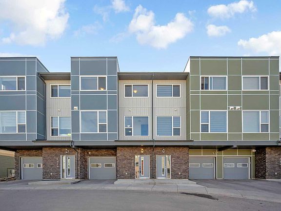 2nd image of 202-70 Saddlestone Dr NE #202