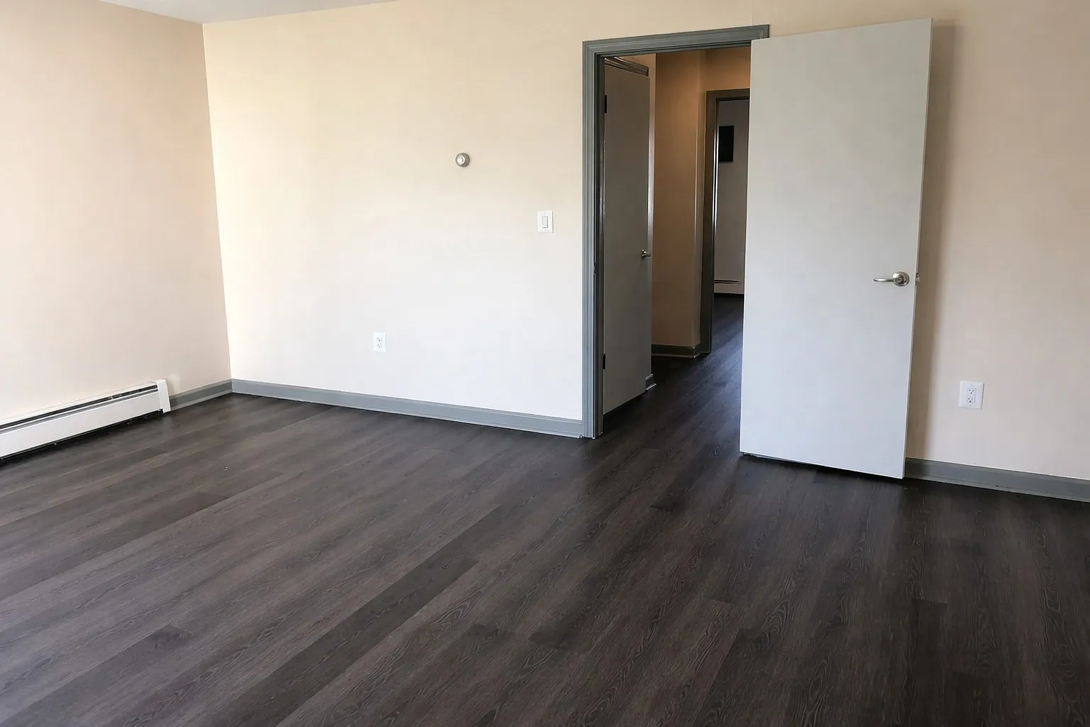 2 bed, $1,900 — Photo 3
