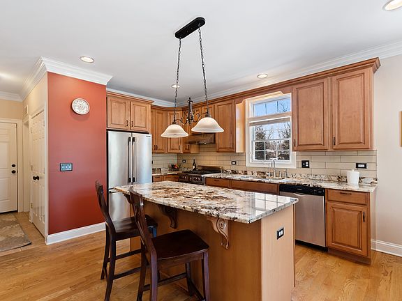 5th image of 5613 Tomlinson Ct