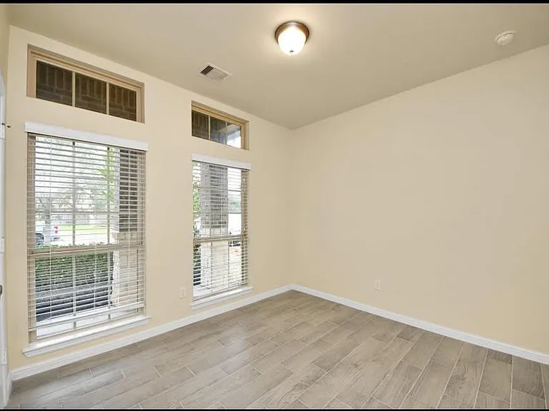 18923 Pine Harvest Ln — Photo 6