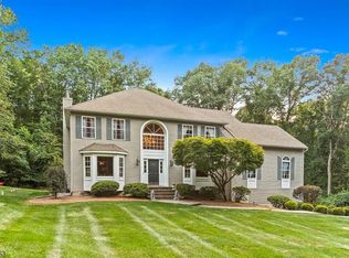 93 Spring Ln, Hackettstown, NJ 07840