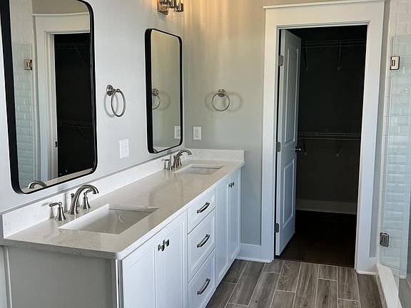 4th image of 5103 Judd Way NW