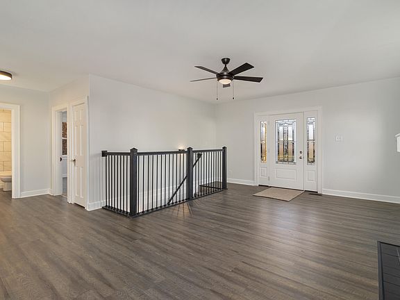 4th image of 16 Alta Vista Dr