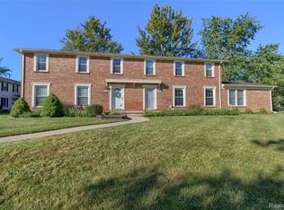 44503 N Umberland Cir, Canton, MI 48187