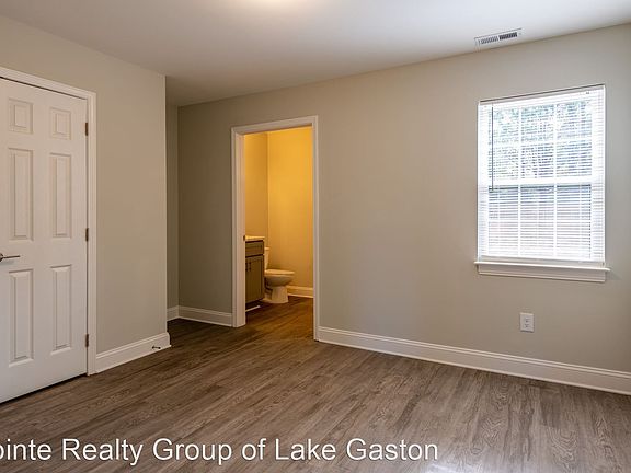 5th image of 325 Laurel Ln APT 8