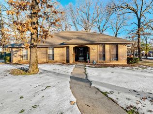 4145 Sleepy Holw, Paris, TX 75462