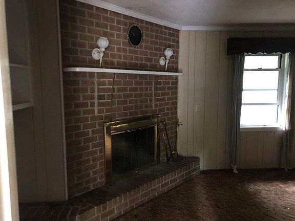 Additional Living Room