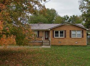 107 Bel Aire Dr, Winchester, TN 37398