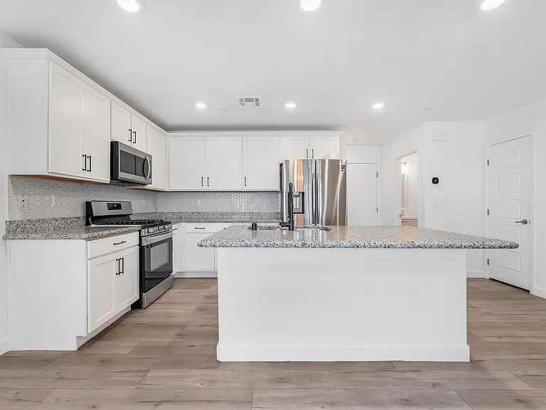 779 Omaggio Pl — Photo 6