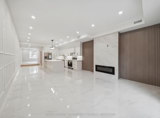 10 Mack Ave, Toronto, ON M1L1L9