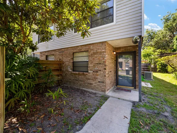 4623 SW 44th Ln, Gainesville, FL 32608